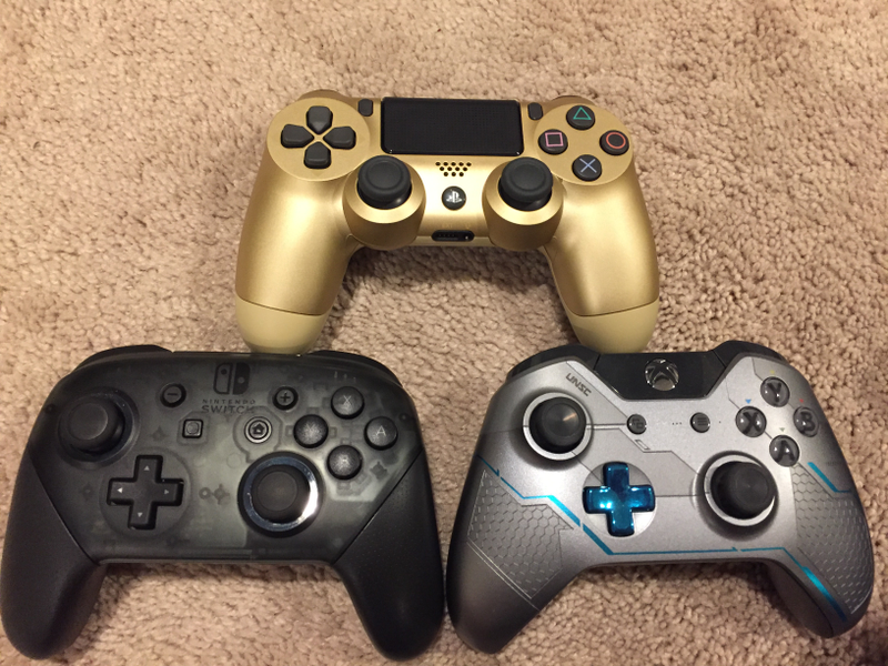 Illustration for article titled ThePickyGamer Reviews The Dualshock 4 Controller